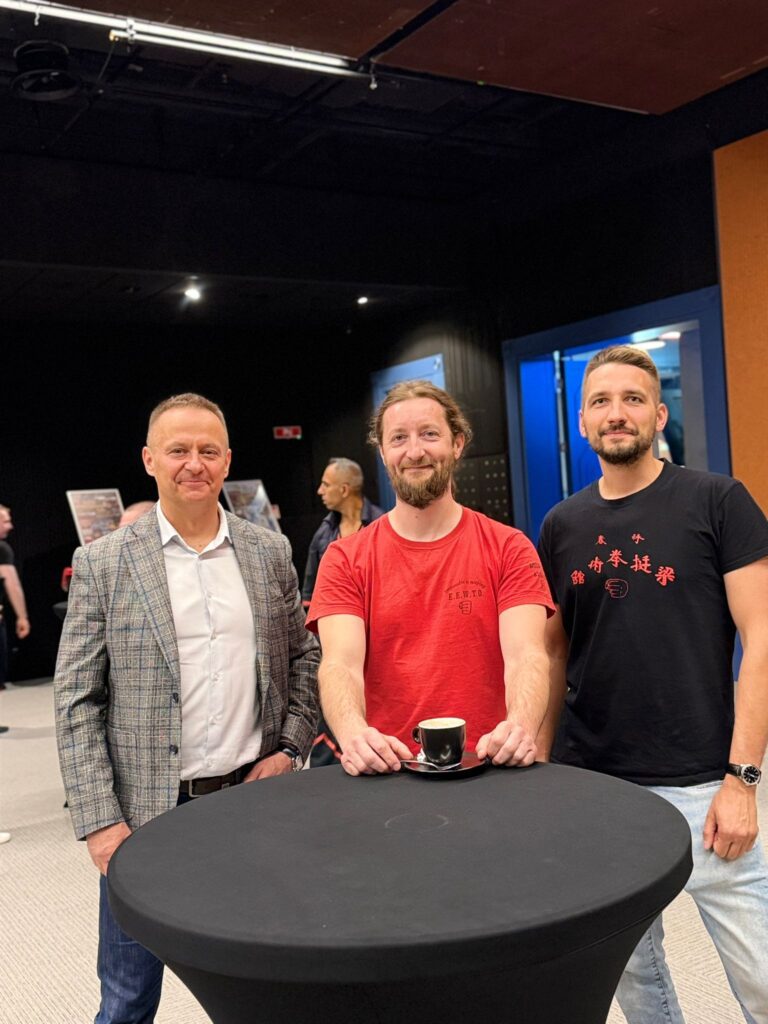 Społeczność Wing Tsun podczas wspólnego wyjazdu